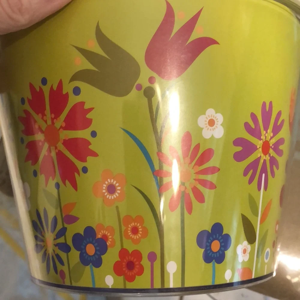 Gorgeous Spring/Summer Customizeable Container - Picture 9 of 10